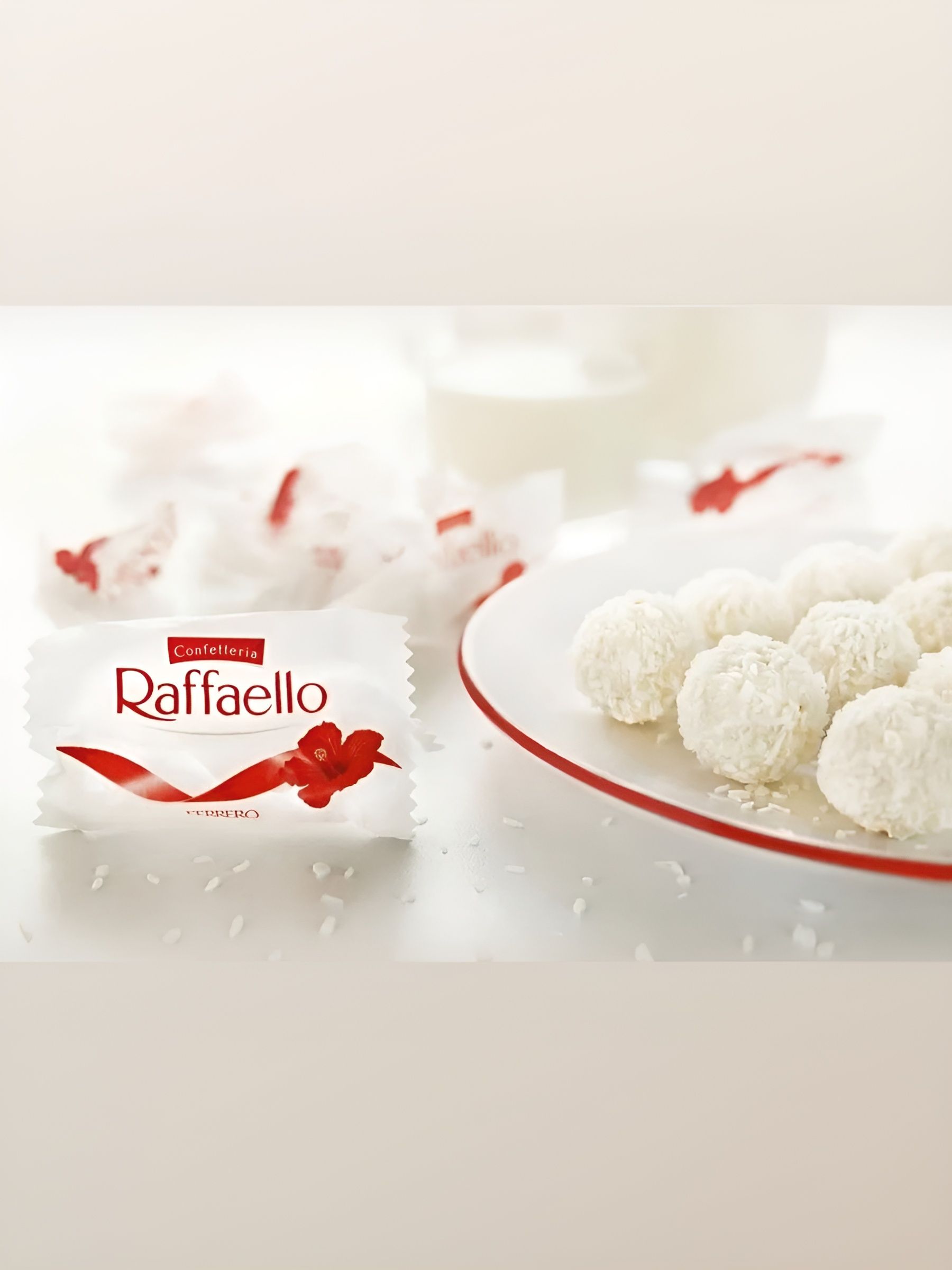 Конфеты с цельным миндалем в кокосовой обсыпке Raffaello, 40 г. 10 шт.