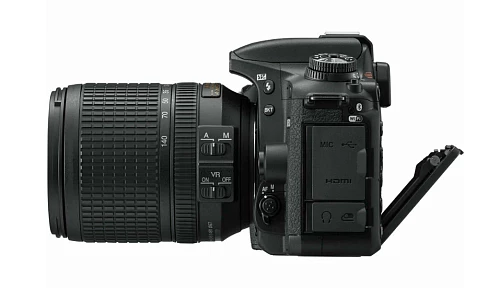Зеркальный фотоаппарат Nikon D7500 Kit с AF-S 18-140 VR (Черный)