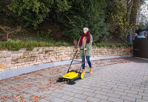Подметальная машина KARCHER S 4 TWIN (1.766-360.0) (Чёрно-Жёлтый)