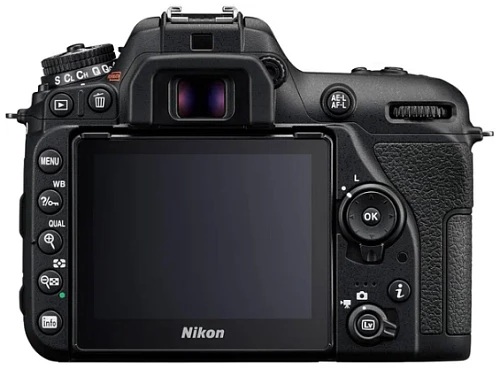 Зеркальный фотоаппарат Nikon D7500 Kit с AF-S 18-140 VR (Черный)