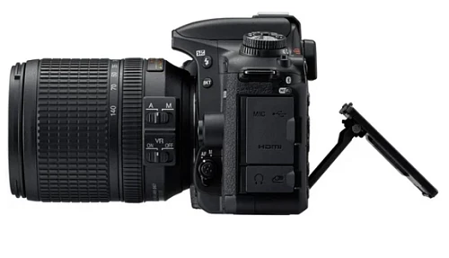 Зеркальный фотоаппарат Nikon D7500 Kit с AF-S 18-140 VR (Черный)