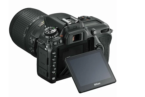 Зеркальный фотоаппарат Nikon D7500 Kit с AF-S 18-140 VR (Черный)